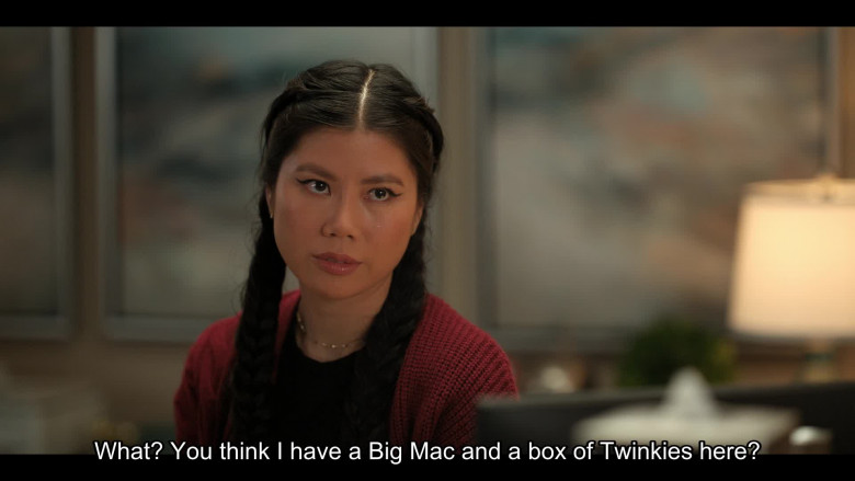 McDonald's Big Mac and Twinkies (Verbal) in The Lincoln Lawyer S03E05 "What Happens in Victorville" (2024) - 593263