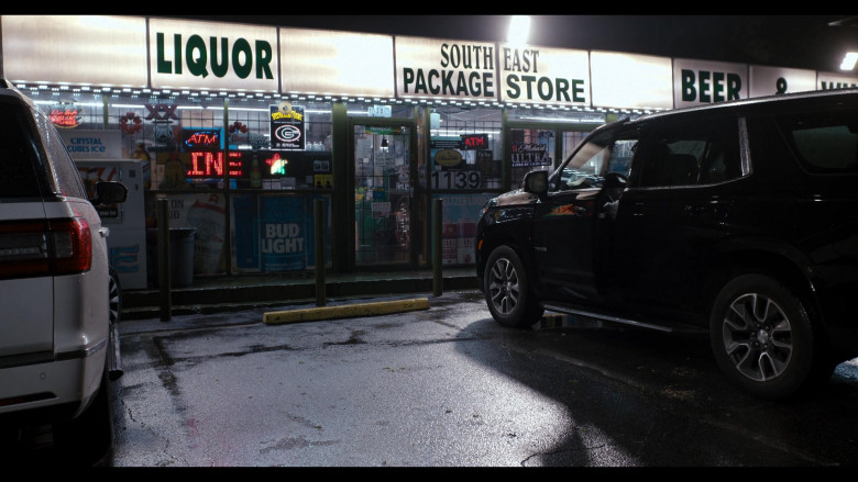 Chevrolet Tahoe Car (Scene 2) in Beauty in Black S01E08 "Killing Karma" (2024) - 600244