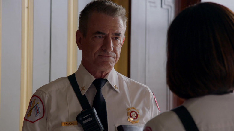 Motorola Radio in Chicago Fire S13E02 "Ride the Blade" (2024) - 581297