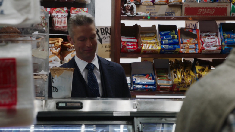 Nabisco Oreo, Coca-Cola in Law & Order - Special Victims Unit S26E08 "Cornered" (2024) - 629997