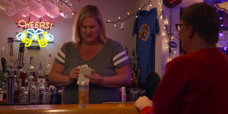 Coors Banquet, Boulevard Brewing Co. and Vizzy Hard Seltzer in Somebody Somewhere S03E03 "Porch Lyfe" (2024) - 615506