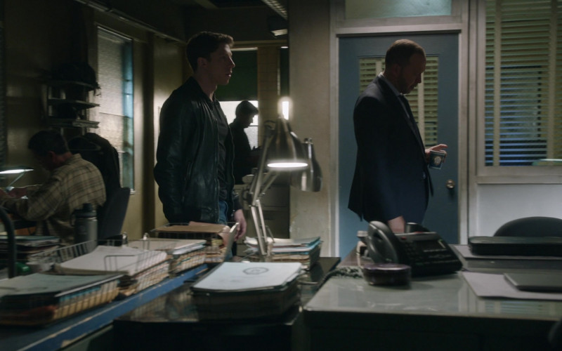 #1255 – ProductPlacementBlog.com – Blue Bloods S14E15 (2024) – Product Placement Tracking (Timecode – 00h 20m 54s)