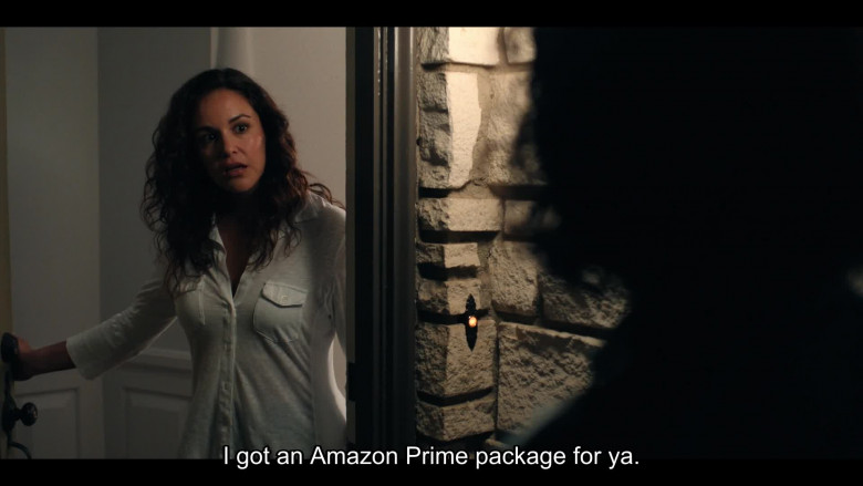 Amazon Prime Package (Verbal) in Based on a True Story S02E05 "Double Fault" (2024) - 627430