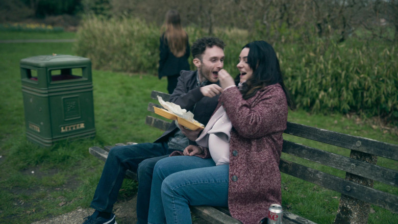 Diet Coke Soda in The Devil's Hour S02E03 "Something Beginning With D" (2024) - 617508