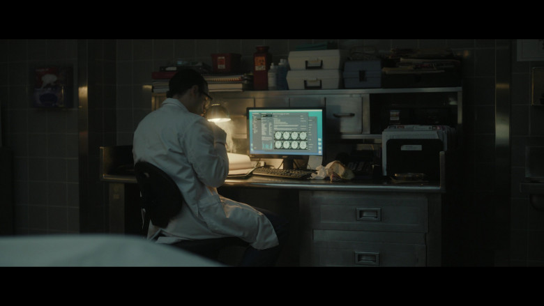 Acer Monitor in Cross S01E01 "Hero Complex" (2024) - 619688