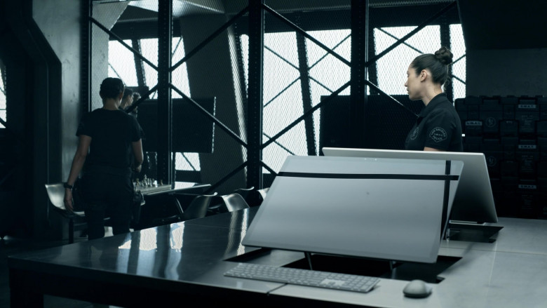 Microsoft Surface Studio AIO Computers (Scene 2) in S.W.A.T. S08E04 "The Sepulveda Protocol" (2024) - 615401