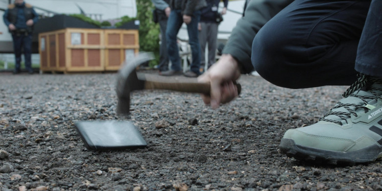 Adidas Terrex Shoes in The Franchise S01E07 "Scene 113 - The Bridge" (2024) - 621722