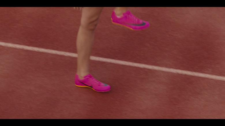 Nike Shoes in Landman S01E02 "Dreamers and Losers" (2024) - 622986