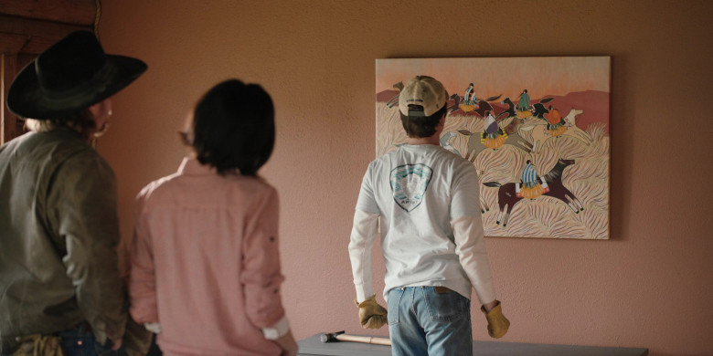 Ariat T-Shirt and Wrangler Jeans in Yellowstone S05E11 "Three Fifty-Three" (2024) - 632295