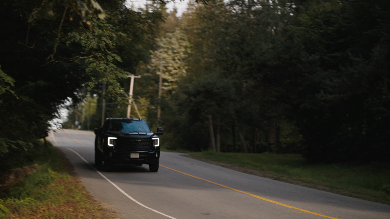 GMC Car in Tracker S02E06 "Trust Fall" (2024) - 624009