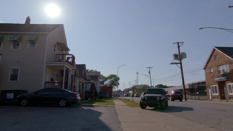 Jeep Wrangler Car in Chicago P.D. S12E06 "Forget Me Not" (2024) - 611907