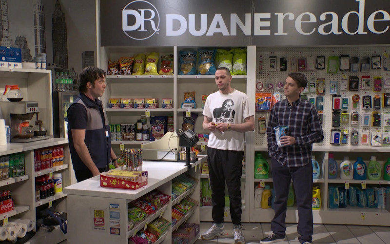 #1782 – ProductPlacementBlog.com – Saturday Night Live S50E05 (2024) – Product Placement Tracking (Timecode – 00h 29m 41s)