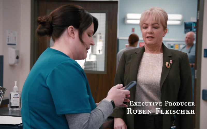 #182 – ProductPlacementBlog.com – St. Denis Medical S01E02 (2024) – Product Placement Tracking (Timecode – 00h 03m 01s)