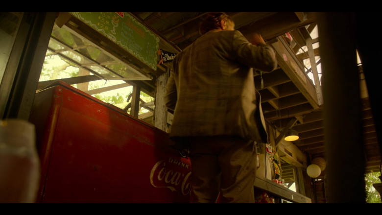 Coca-Cola in Outer Banks S04E08 "Decision Day" (2024) - 612207