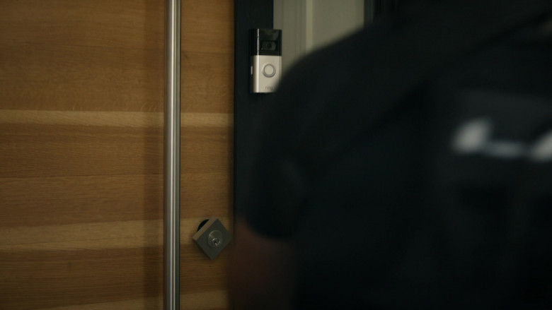 Ring Doorbell in S.W.A.T. S08E05 "Human Interest" (2024) - 623388