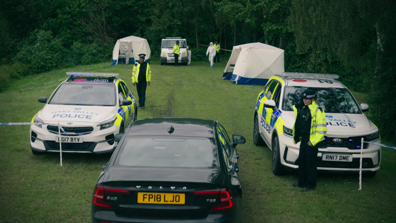 Volvo S60 Car in The Devil's Hour S02E01 "DI Chambers" (2024) - 617409