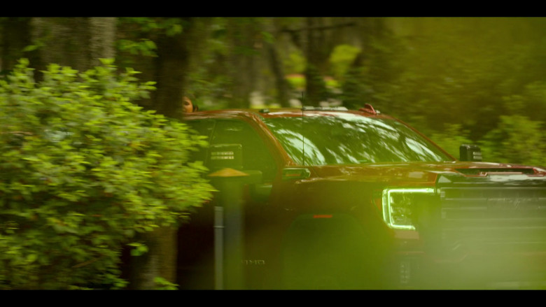 GMC Car in Outer Banks S04E08 "Decision Day" (2024) - 612229