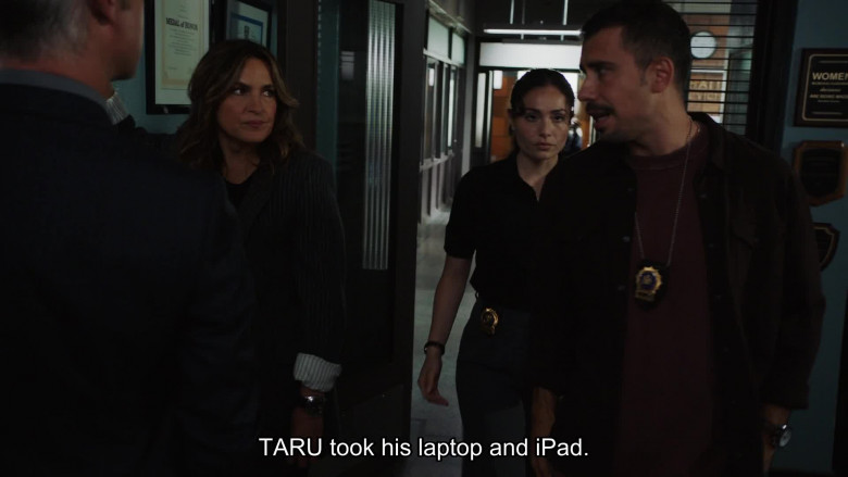 Apple iPad (Verbal) in Law & Order - Special Victims Unit S26E05 "Economics of Shame" (2024) - 606897