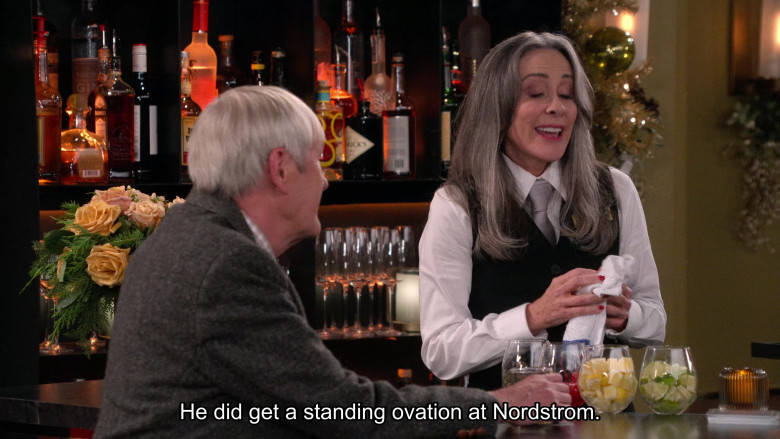 Nordstrom (Verbal) in Frasier S02E10 "Father Christmas" (2024) - 620403