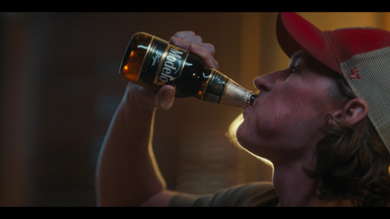 Modelo Beer and '47 Brand Cap in Landman S01E01 "Landman" (2024) - 622598