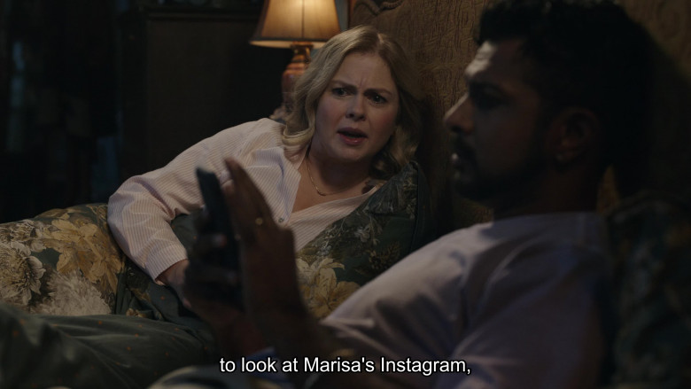 Instagram (Verbal) in Ghosts S04E05 "A Star Is Dead" (2024) - 621239