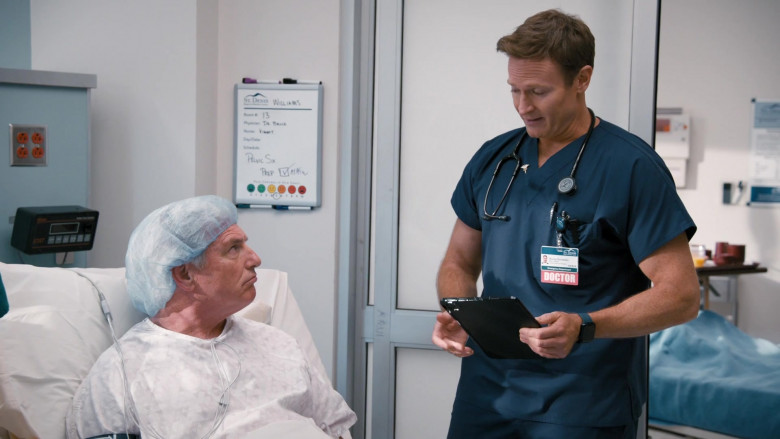 3M Littmann Stethoscope and Apple Watch in St. Denis Medical S01E02 "A Very Robust Personal Life" (2024) - 618727