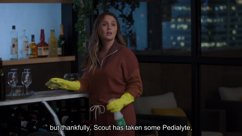 Pedialyte (Verbal) in Grey's Anatomy S21E06 "Night Moves" (2024) - 613299