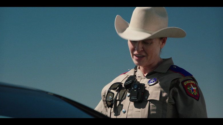 Motorola Radio and PatrolEyes Police HD Body Worn Camera in Yellowstone S05E10 "The Apocalypse of Change" (2024) - 624337