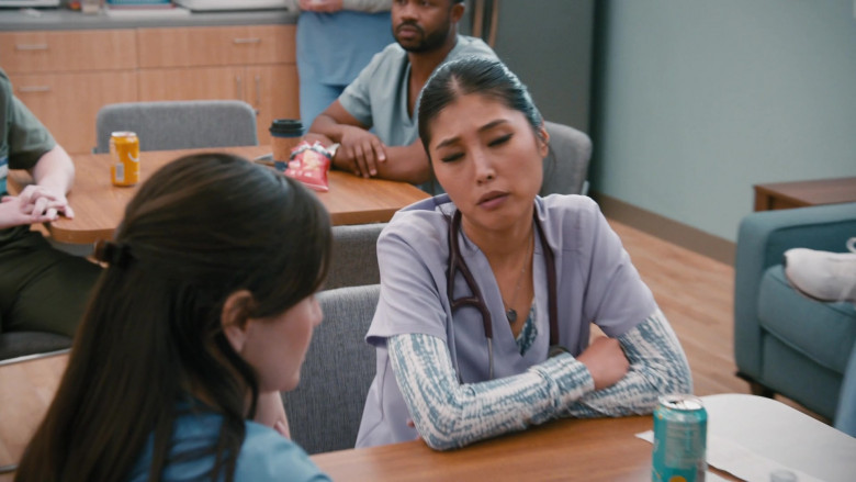 Popcorners and Bubly in St. Denis Medical S01E04 "Salamat You Too" (2024) - 634960