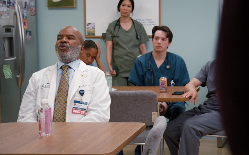 #615 – ProductPlacementBlog.com – St. Denis Medical S01E01 (2024) – Product Placement Tracking (Timecode – 00h 10m 14s)