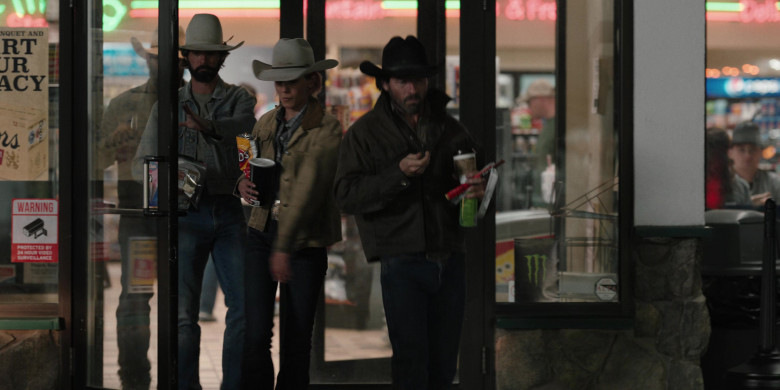 Fritos Original Corn Chips in Yellowstone S05E09 "Desire Is All You Need" (2024) - 616290