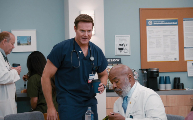 #897 – ProductPlacementBlog.com – St. Denis Medical S01E02 (2024) – Product Placement Tracking (Timecode – 00h 14m 56s)