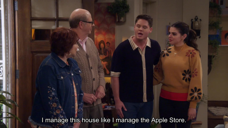 Apple Store (Verbal) in Lopez vs Lopez S03E03 "Lopez vs In-Laws" (2024) - 608041