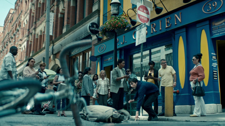 Guinness Beer Sign in Brilliant Minds S01E07 "The Man From Grozny" (2024) - 616487