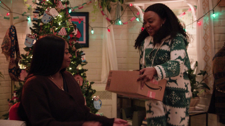 Amazon Prime Boxes in Abbott Elementary S04E08 "Winter Break" (2024) - 642837