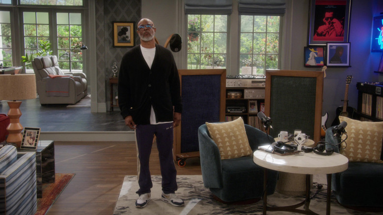 Palm Angels Pants and Nike Shoes in Poppa's House S01E07 "Brokeback" (2024) - 647327