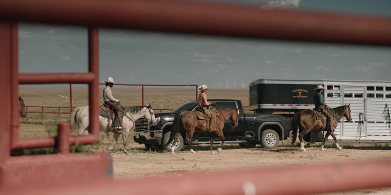 GM (Scene 1) GMC Car in Yellowstone S05E12 "Counting Coup" (2024) - 640042