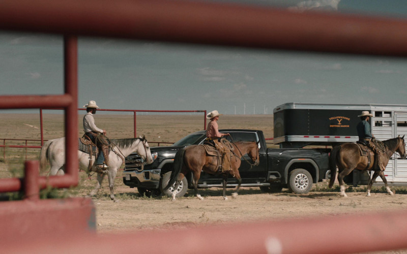 #1570 – ProductPlacementBlog.com – Yellowstone S05E12 (2024) – Product Placement Tracking (Timecode – 00h 26m 09s)