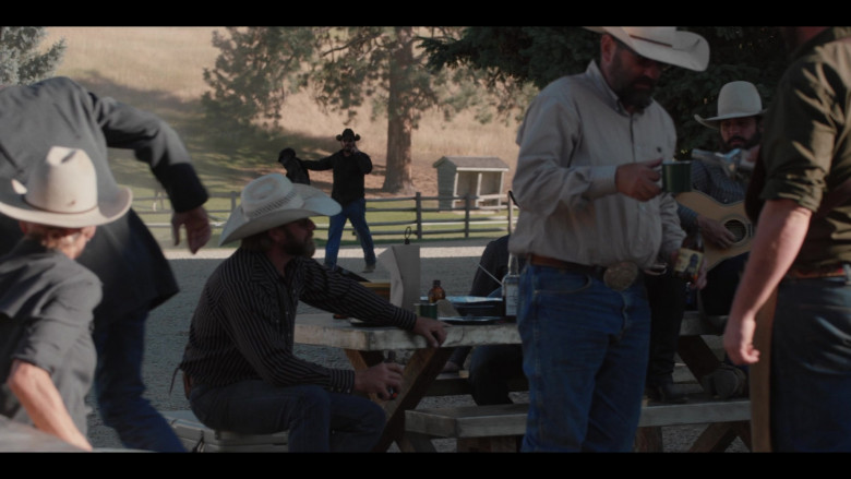 Coors Beer and Bingham's Bourbon in Yellowstone S05E14 "Life Is A Promise" (2024) - 655717