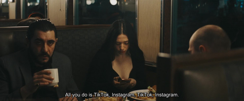 TikTok and Instagram (Verbal) in Anora (2024) - 657101