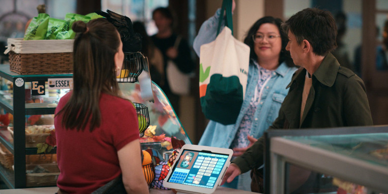 You Need This Snack and Instacart in The Sex Lives of College Girls S03E06 "Halloween & Oat Milk" (2024) - 663216